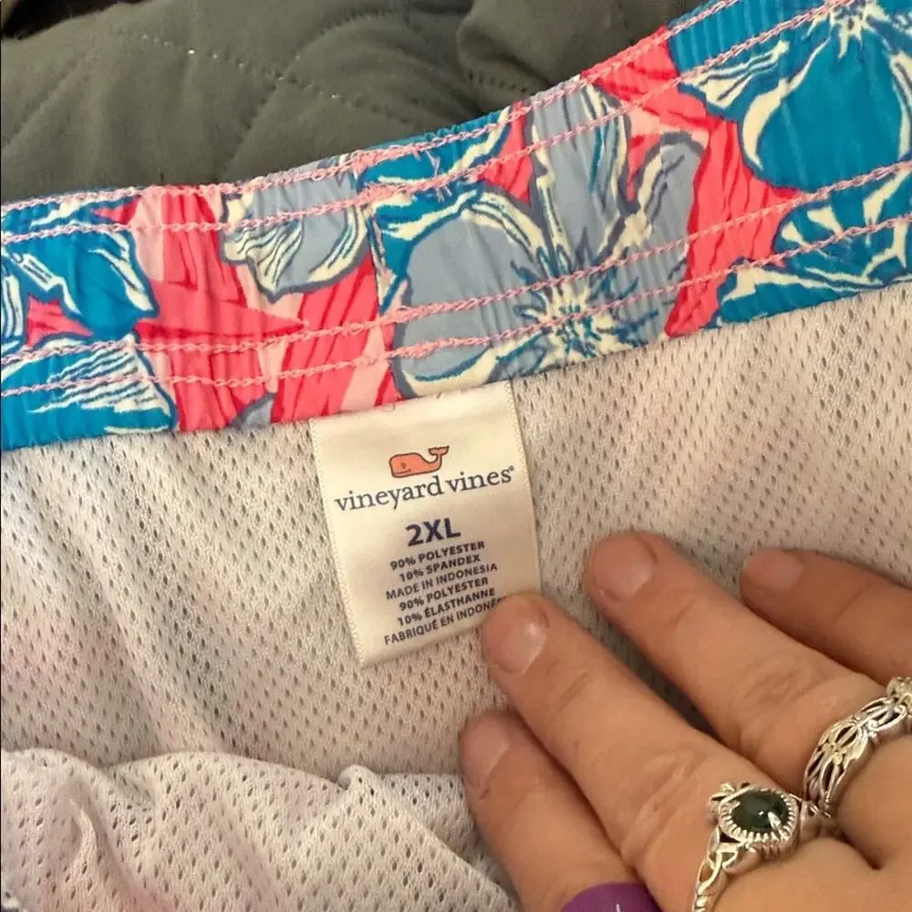 Vineyard Vines Pink and Blue Floral Men's Swim Shorts Size 2XL